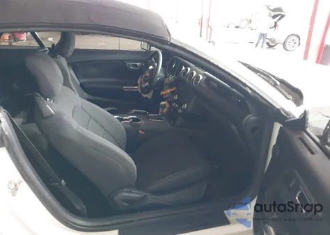 2015 Ford Mustang V6 из США, поврежденный, VIN 1FATP8EMXF5341040